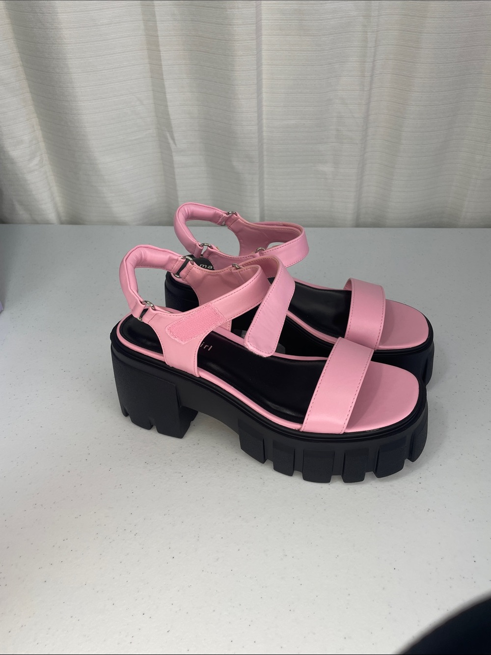 Madden Girl Pink Platform Lug Sandals - Picture 4 of 6